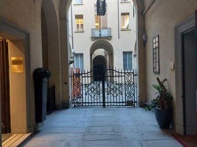 Attico in affitto a Santo Stefano, Bologna