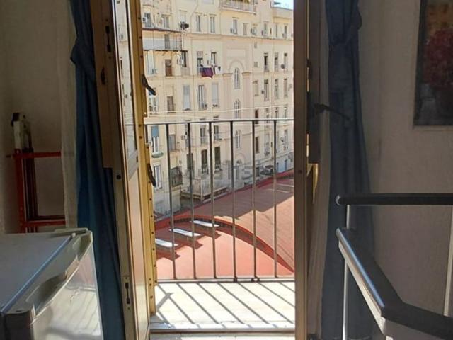 Appartamento in affitto a Municipalità 1, Campania