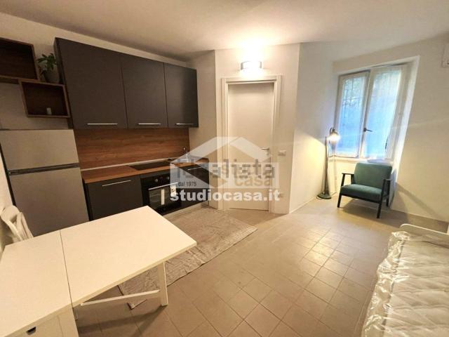 Appartamento in affitto a Municipio 5, Milano