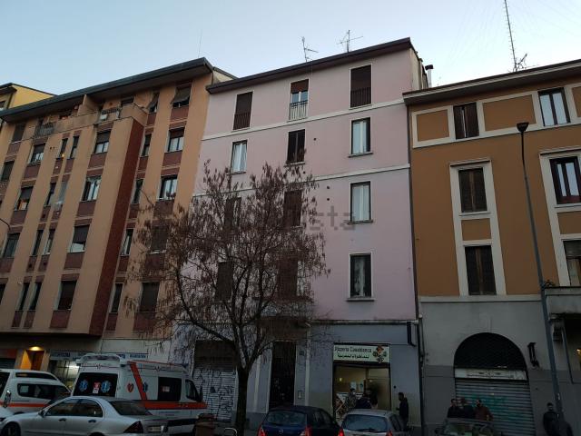 Appartamento in affitto a Municipio 4, Milano