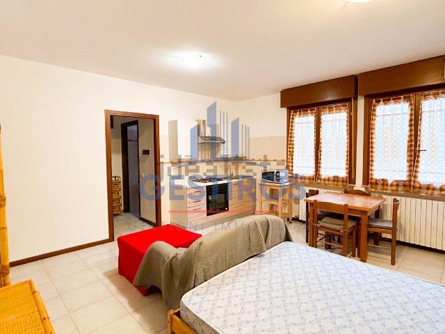 Appartamento in affitto a Palazzina, Brenzone