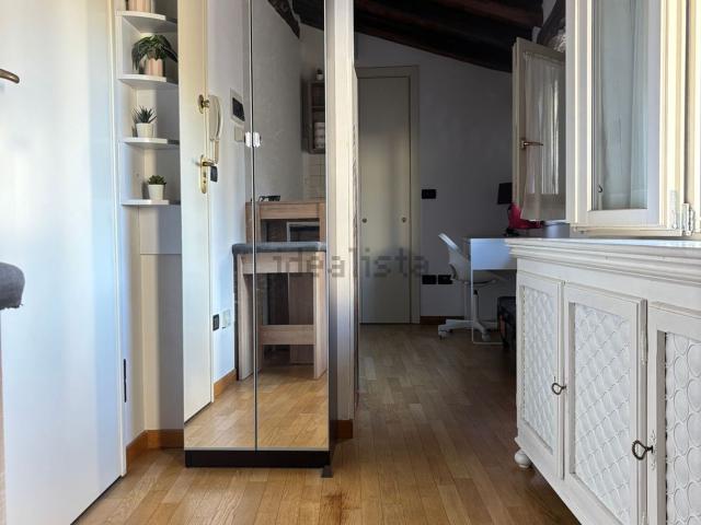 Appartamento in affitto a Santo Stefano, Bologna