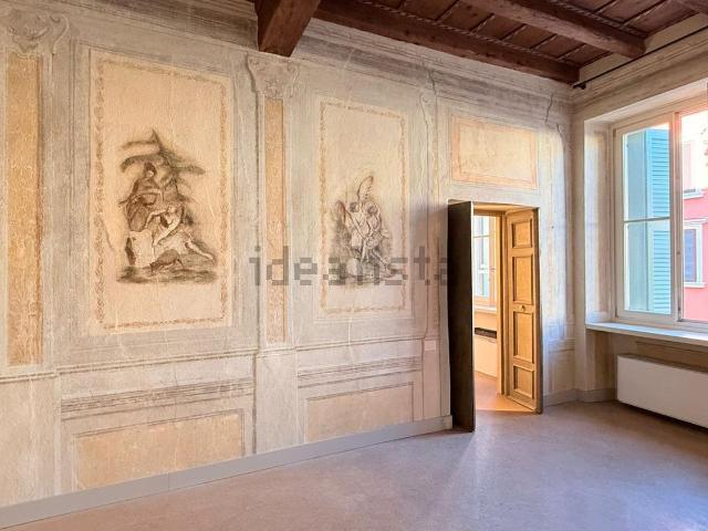 Appartamento in affitto a Centro storico, Brenzone