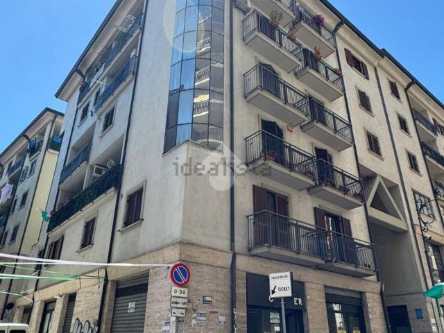 Appartamento in affitto a Avellino, Campania