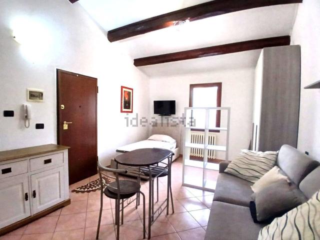 Appartamento in affitto a Ferrara, Reggio Emilia