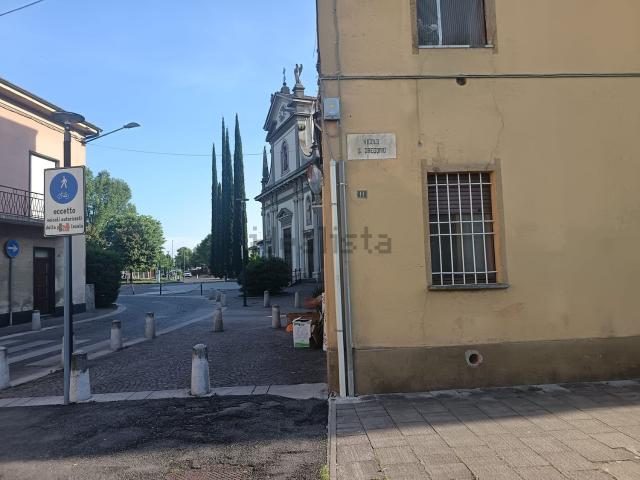 Appartamento in affitto a Caponago, Lombardia