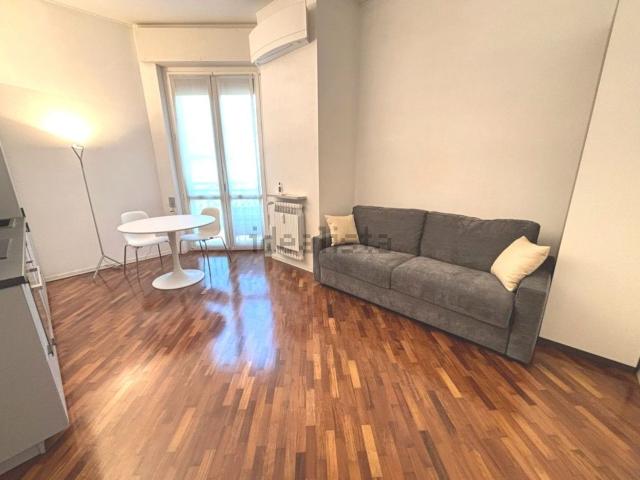 Appartamento in affitto a Municipio 1, Milano