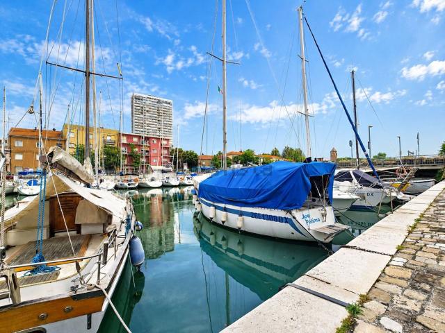 Appartamento in affitto a Rimini, Reggio Emilia