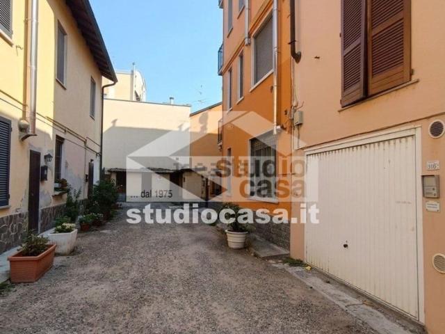 Appartamento in affitto a Melegnano, Lombardia