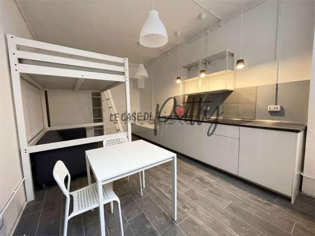 Appartamento in affitto a Municipio 1, Milano