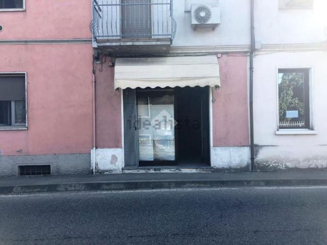 Appartamento in affitto a Valle Salimbene, Lombardia