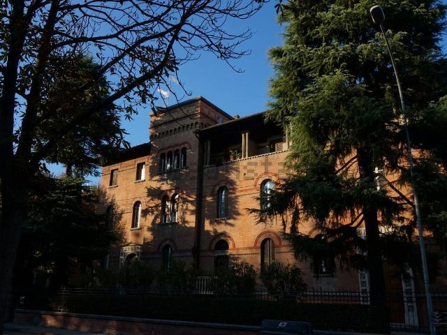 Appartamento in affitto a Santo Stefano, Bologna