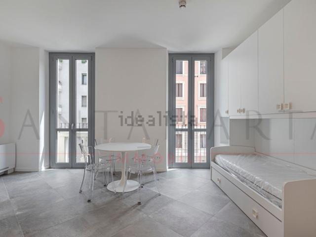 Attico in affitto a Milano