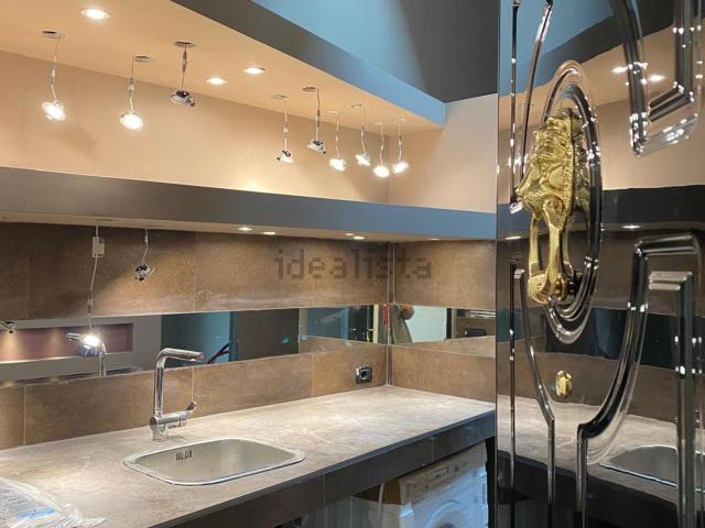 Appartamento in affitto a Municipio 9, Milano