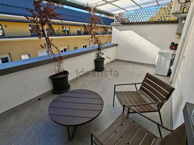 Attico in affitto a Municipio 2, Milano