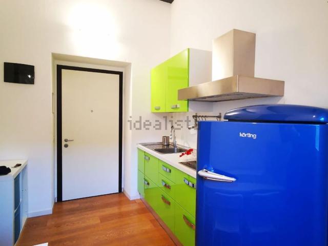 Appartamento in affitto a Municipio 6, Milano