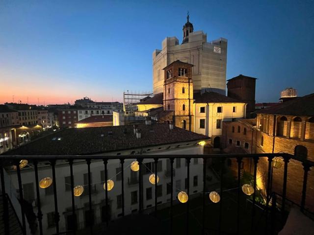 Appartamento in affitto a Municipio 1, Milano