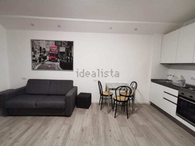 Appartamento in affitto a Casetta, Como