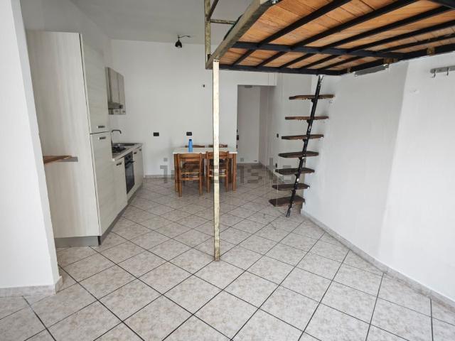 Appartamento in affitto a Rovellasca, Lombardia