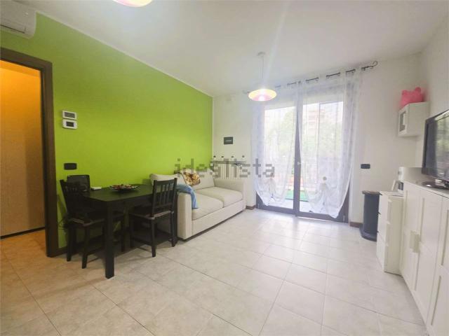 Appartamento in affitto a Valleambrosia, Rozzano
