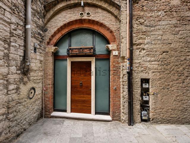 Appartamento in affitto a Sant'Erminio, Cenerente
