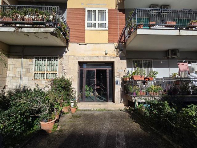 Appartamento in affitto a Portici, Campania