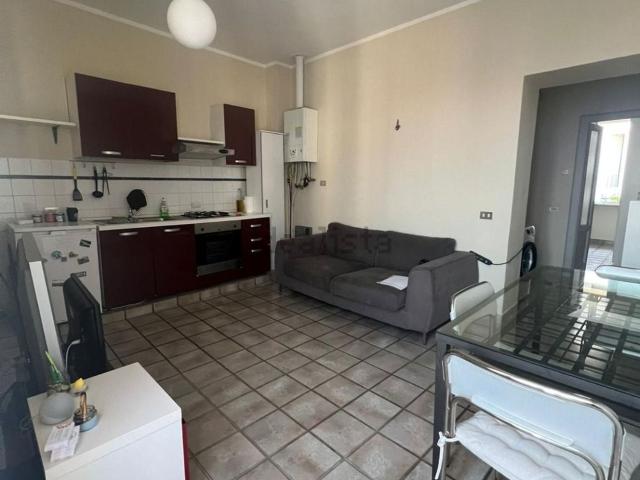 Appartamento in affitto a Arona, Novara