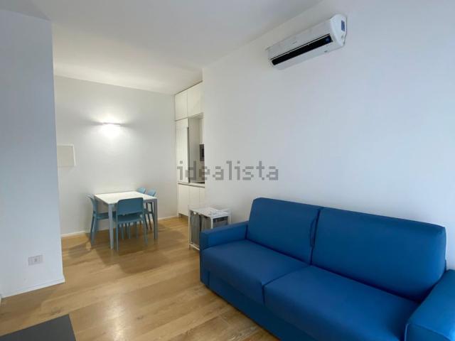 Appartamento in affitto a Municipio 7, Milano
