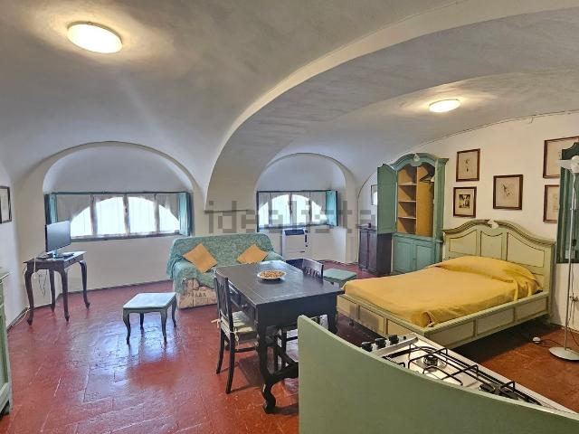 Appartamento in affitto a Oltreponte, Piemonte