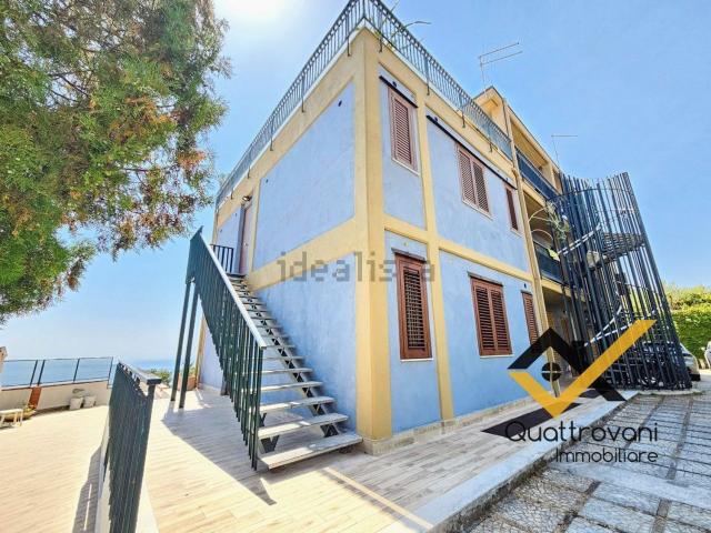 Appartamento in affitto a Aci Castello, Sicilia