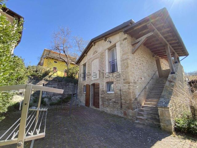 Attico in affitto a Appennino Reggiano, Re