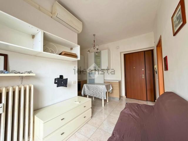 Appartamento in affitto a Centro Storico, Marche