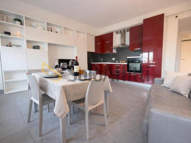 Appartamento in affitto a Marina di sotto, Marche