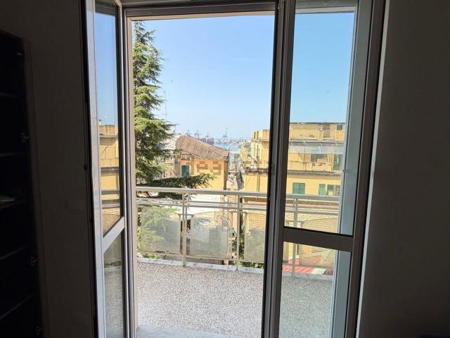 Appartamento in affitto a Centro Est, Serra Riccò