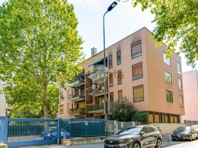 Appartamento in affitto a Municipio 7, Milano