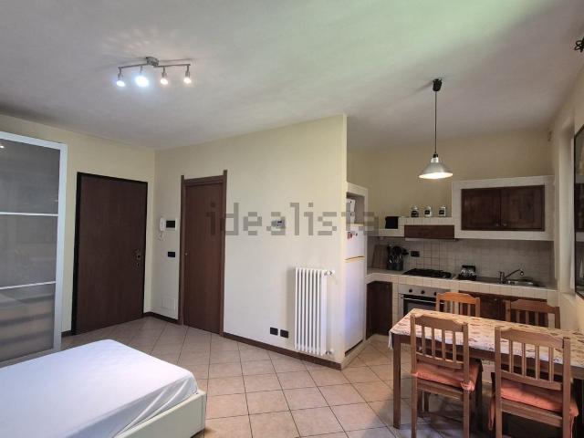 Appartamento in affitto a Como, Lombardia