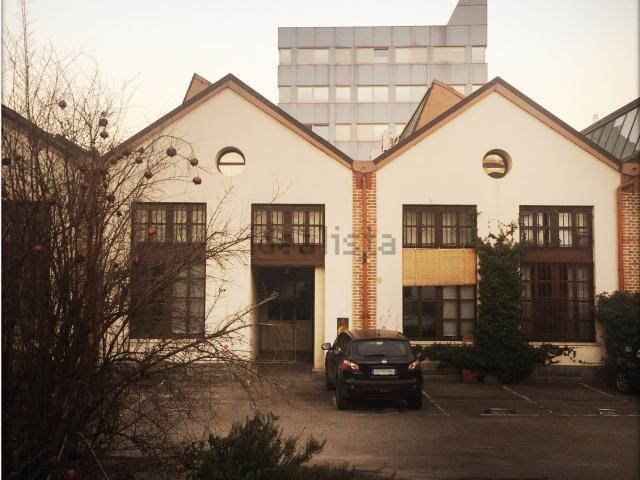Appartamento in affitto a Municipio 9, Milano