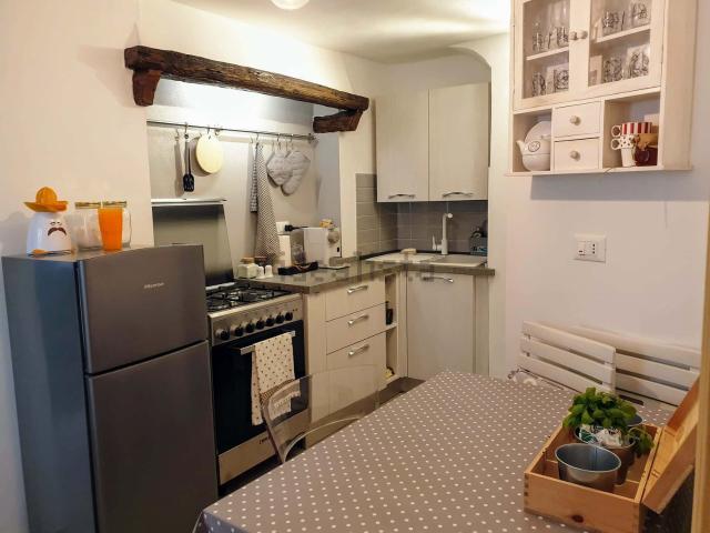 Appartamento in affitto a Centro Est, Serra Riccò