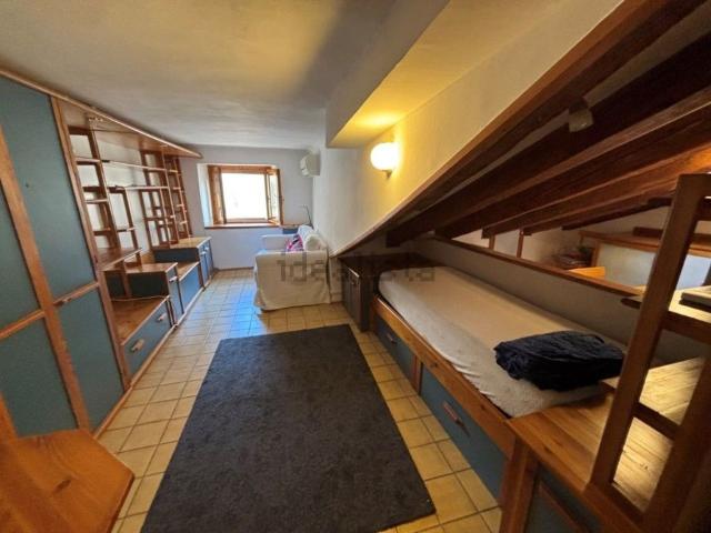 Appartamento in affitto a Barriera Vecchia-San Giacomo, Villa Opicina