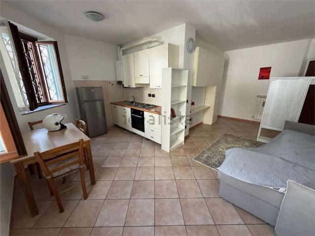 Appartamento in affitto a Cesano Maderno, Lombardia