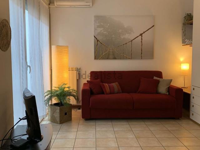 Appartamento in affitto a Municipio 9, Milano
