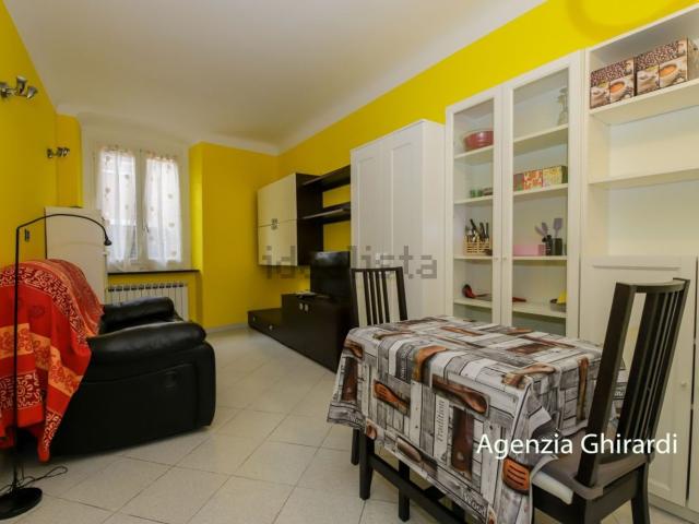 Appartamento in affitto a Medio Ponente, Serra Riccò