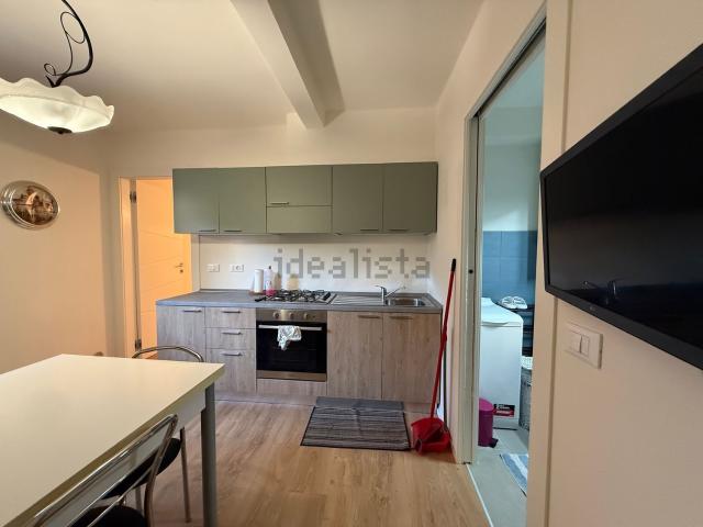 Attico in affitto a Sant'Agostino esterna-Porta Castello, Re