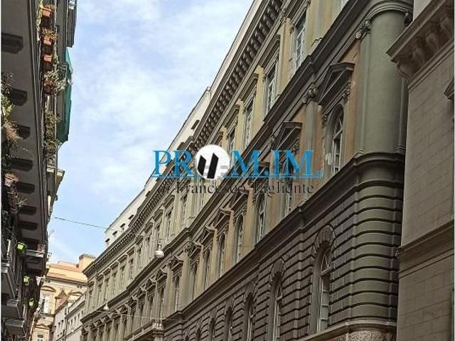 Appartamento in affitto a Municipalità 2, Campania