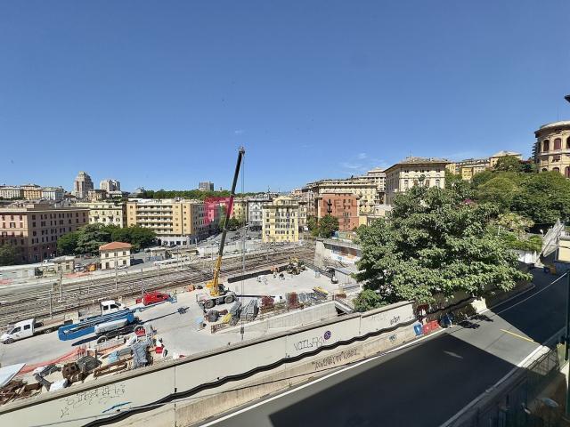 Appartamento in affitto a Centro Est, Serra Riccò