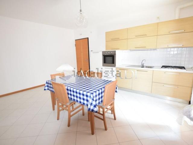 Appartamento in affitto a Volpago Del Montello, Veneto