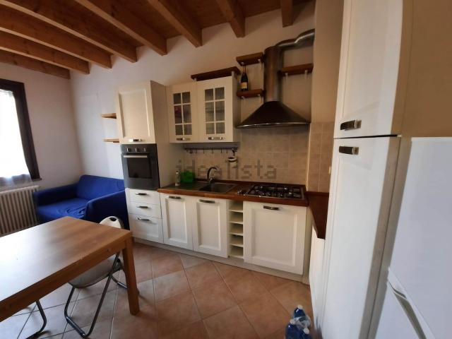 Appartamento in affitto a Cervara, Parma