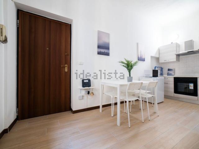 Appartamento in affitto a Municipio 4, Milano