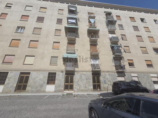Appartamento in affitto a Villaggio Gescal, Piemonte