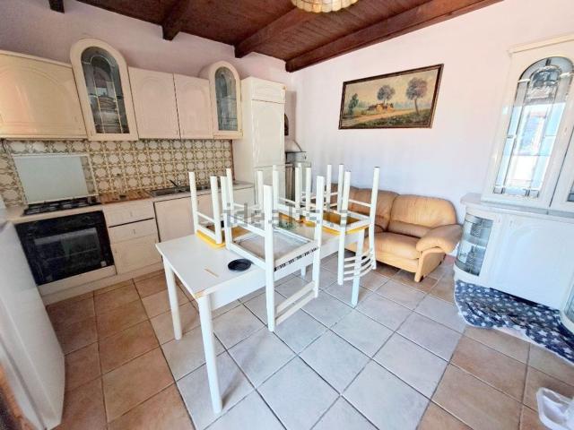Appartamento in affitto a Parona, Lombardia